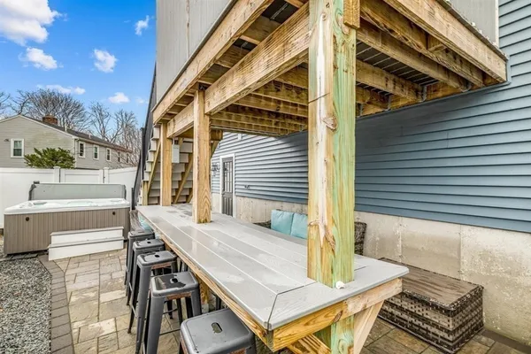 $825,000 | 6 Bishop Street, Plymouth, MA 02360