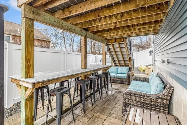 $825,000 | 6 Bishop Street, Plymouth, MA 02360