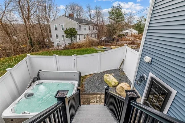 $825,000 | 6 Bishop Street, Plymouth, MA 02360