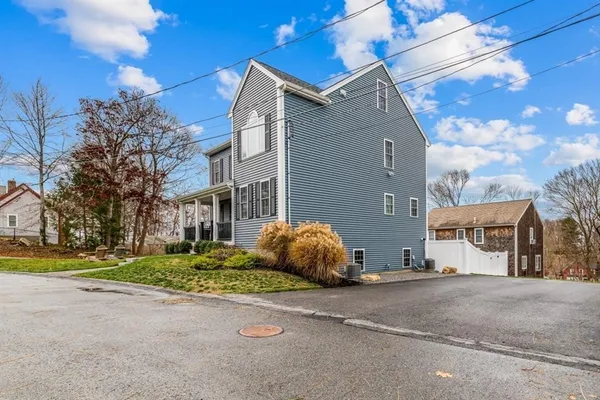 $825,000 | 6 Bishop Street, Plymouth, MA 02360