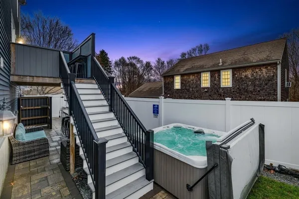 $825,000 | 6 Bishop Street, Plymouth, MA 02360