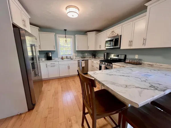 $825,000 | 6 Bishop Street, Plymouth, MA 02360