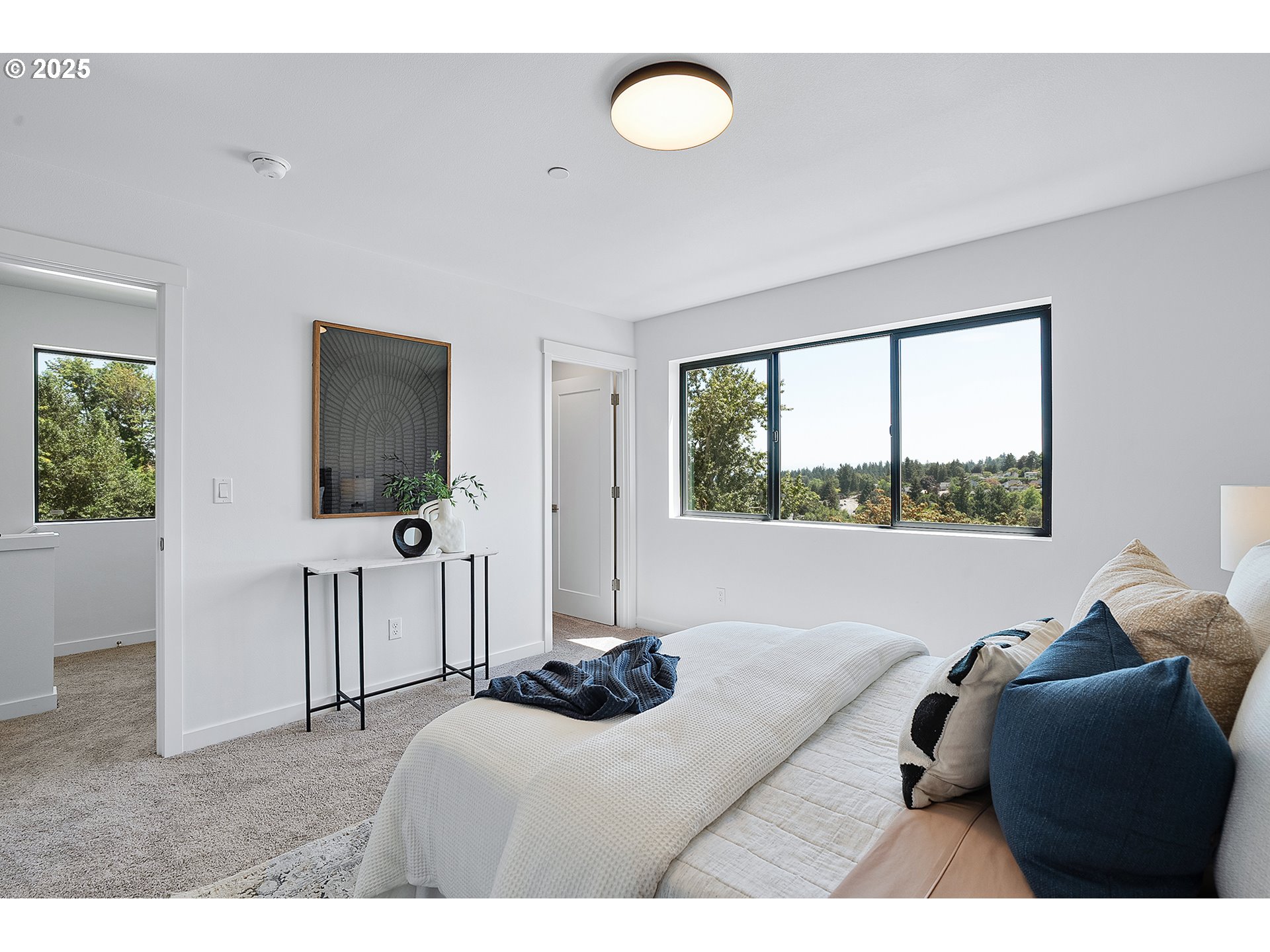 7290 Southwest 13th Avenue Portland, OR 97219 - Photo 15 of 37