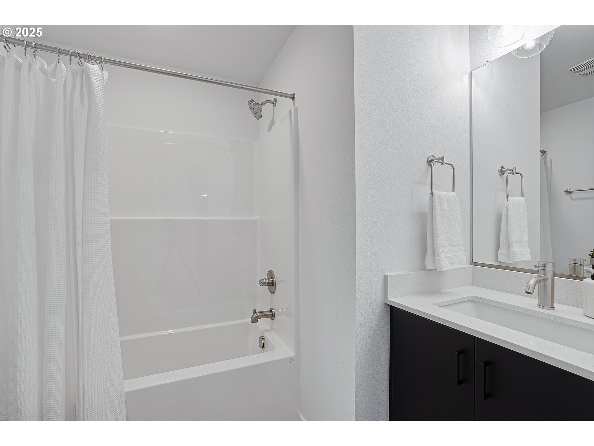 7290 Southwest 13th Avenue Portland, OR 97219 - Photo 28 of 37