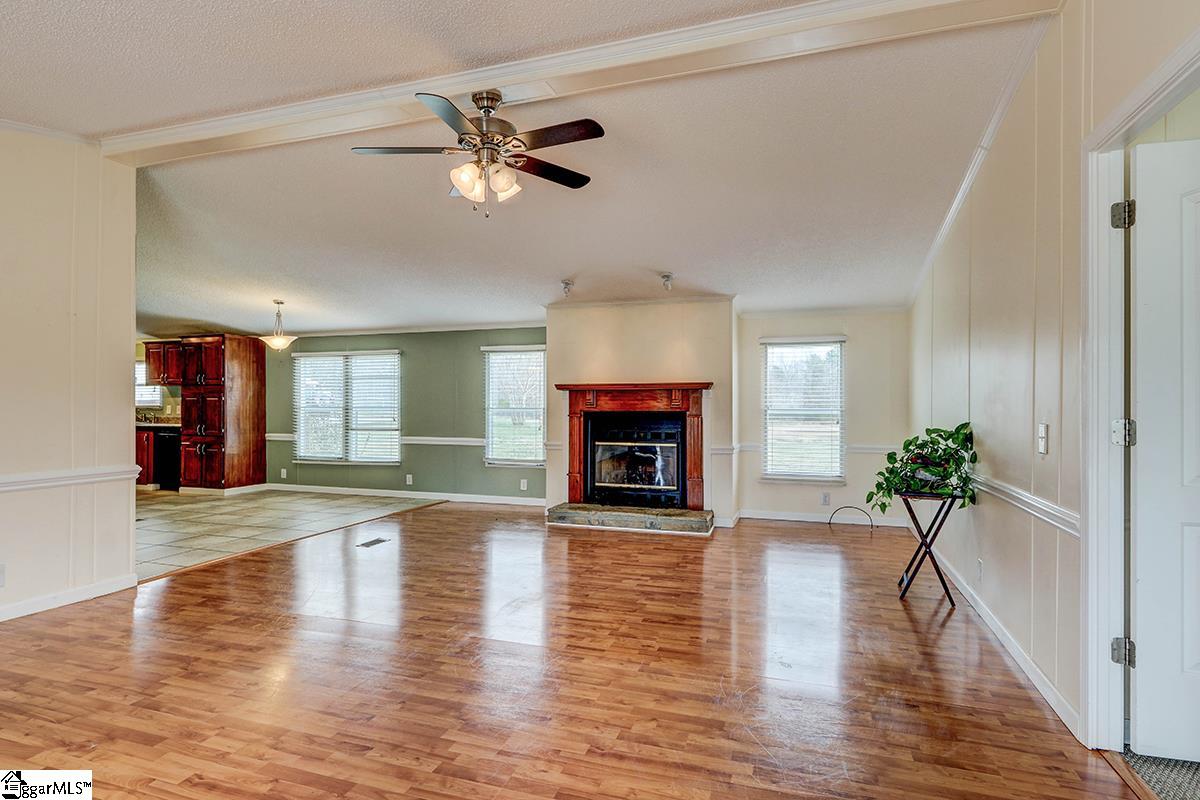 833 Amethyst Lane Inman, SC 29349 - Photo 3 of 34