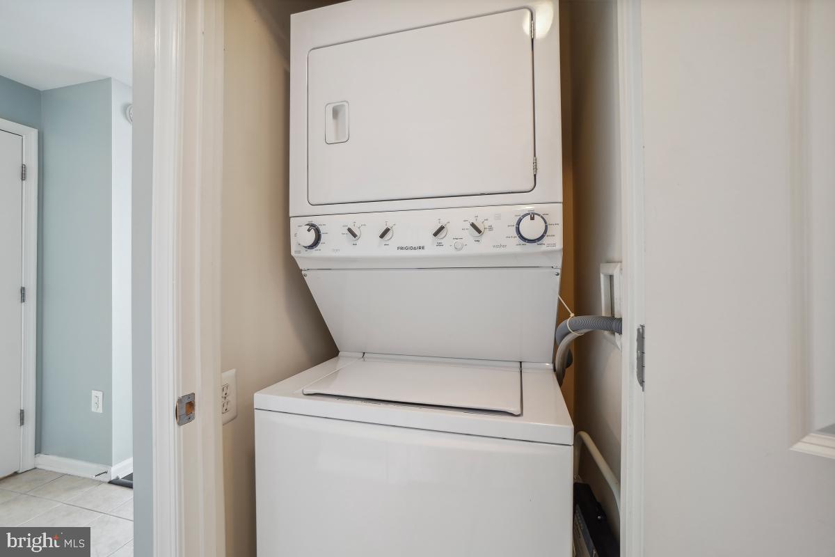 930 Wayne Avenue, Unit 1407 Silver Spring, MD 20910 - Photo 9 of 31 a view of washer and dryer