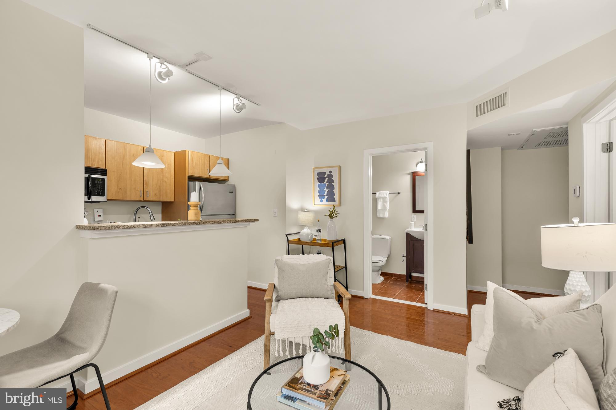 3534 10th Street Northwest, Unit 200 Washington, DC 20010 - Photo 9 of 34