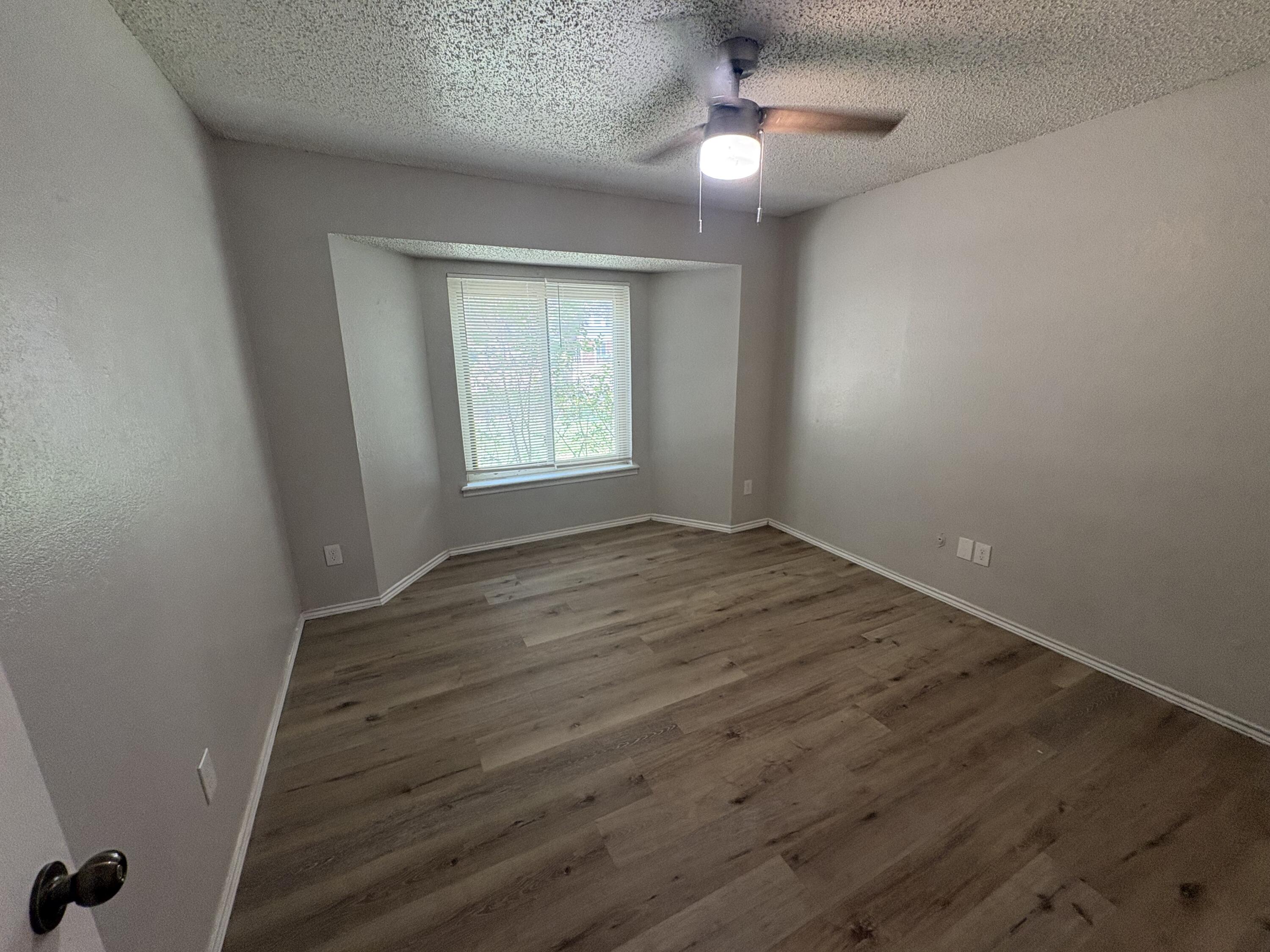 3219 84th Street Lubbock, TX 79423 - Photo 3 of 9 IMG_2713