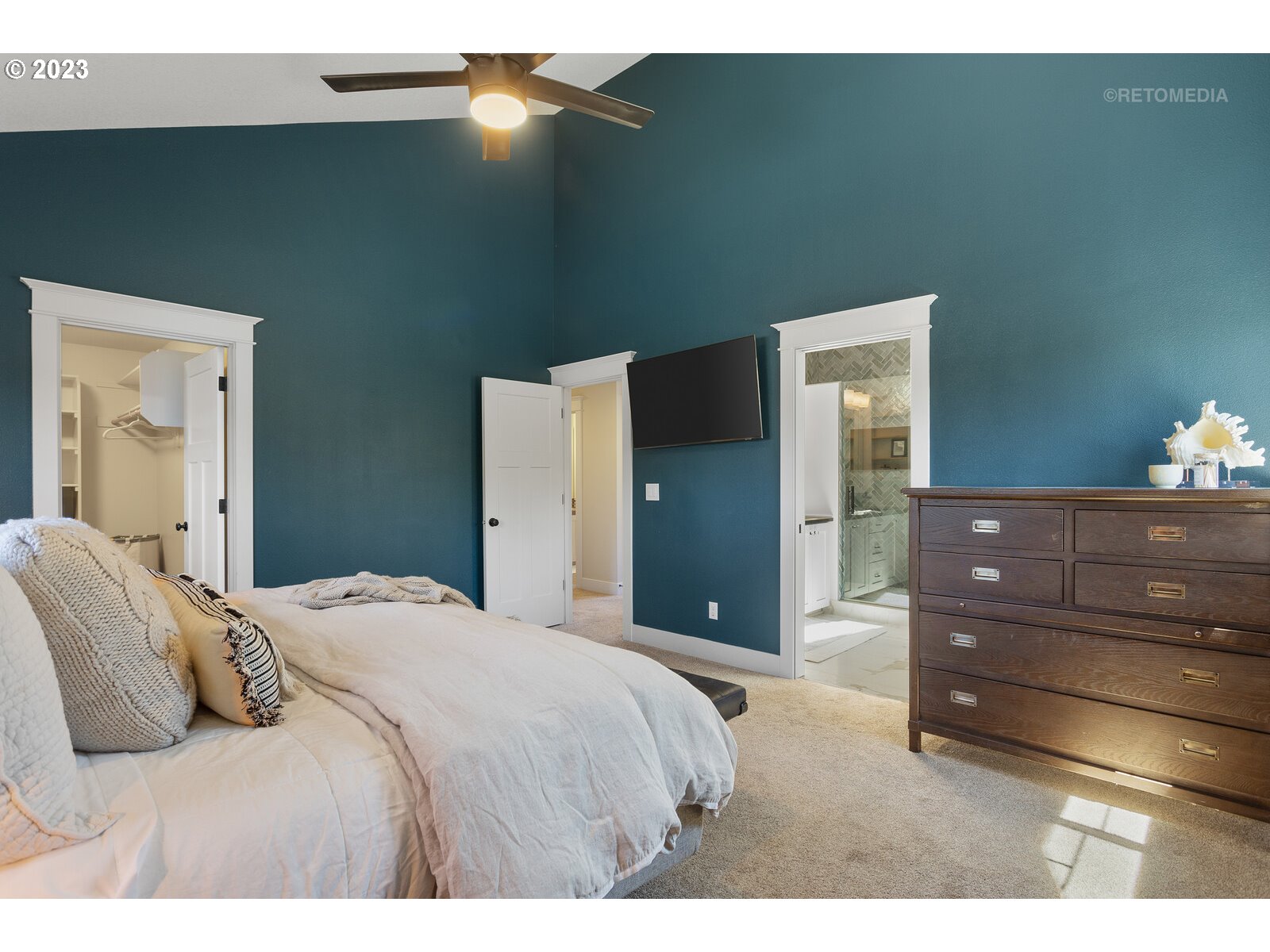 2116 Northeast Rosa Parks Way Portland, OR 97211 - Photo 17 of 32 Gallery Image 17