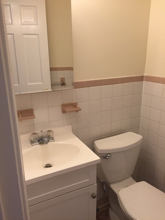 23 Constitution Way, Unit 23 Methuen, MA 01844 - Photo 4 of 7