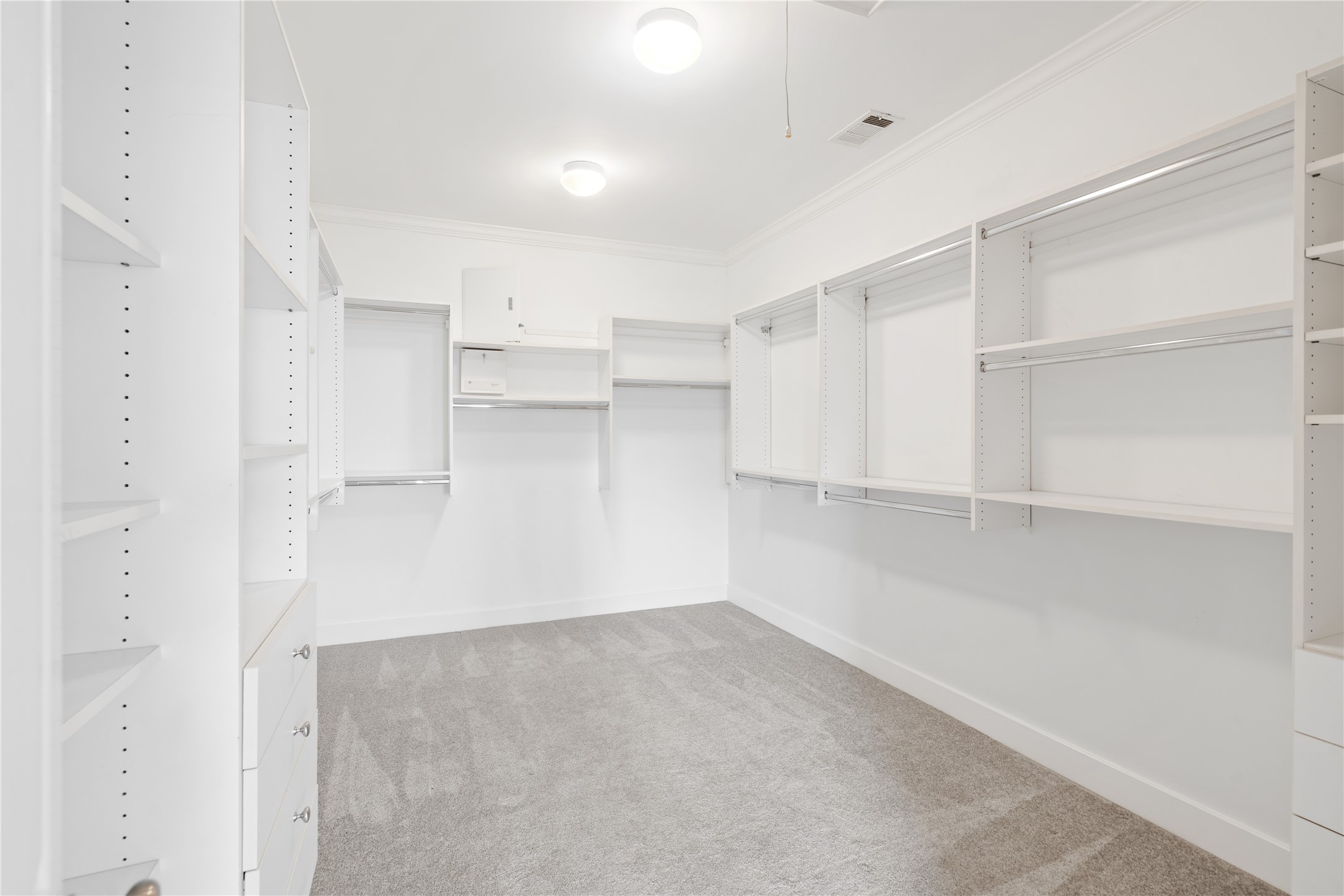 3006 McCulloch Circle Houston, TX 77056 - Photo 17 of 29 a view of a room with refrigerator and cabinet