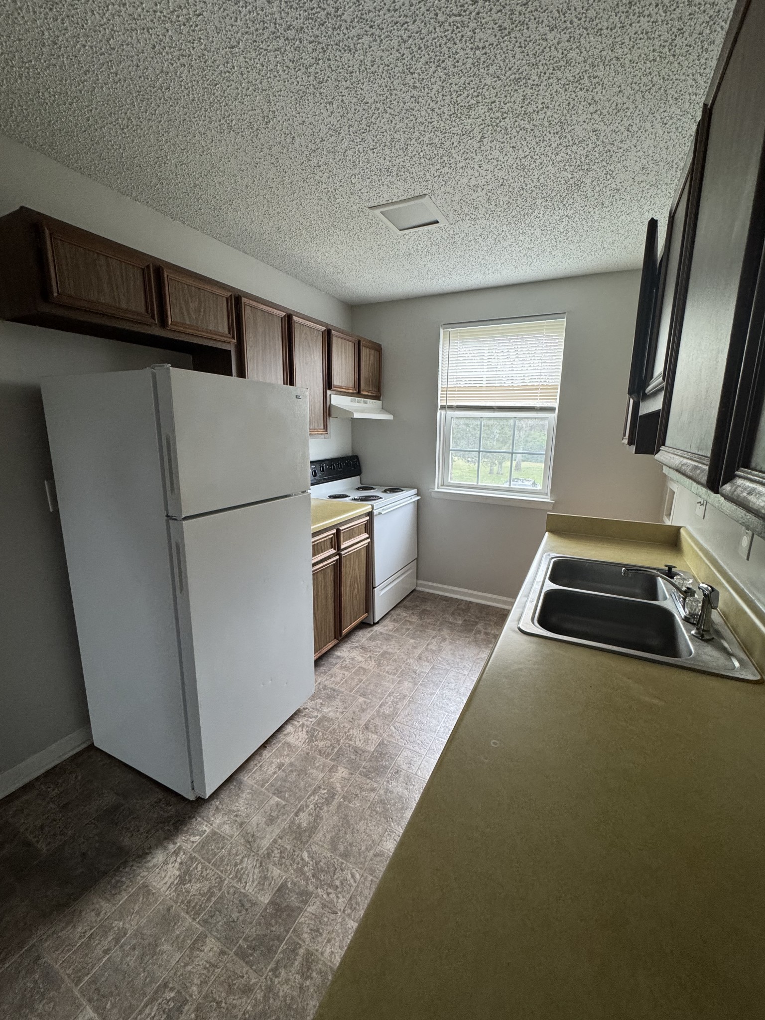 1301 Neelys Bend Road, Unit 43 Madison, TN 37115 - Photo 4 of 10 Gallery Image 4
