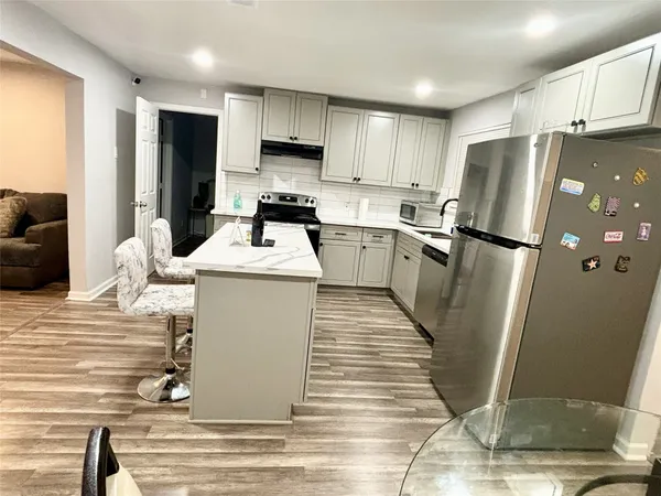 $1,800 | 4014 Farmer Street, Houston, TX 77020