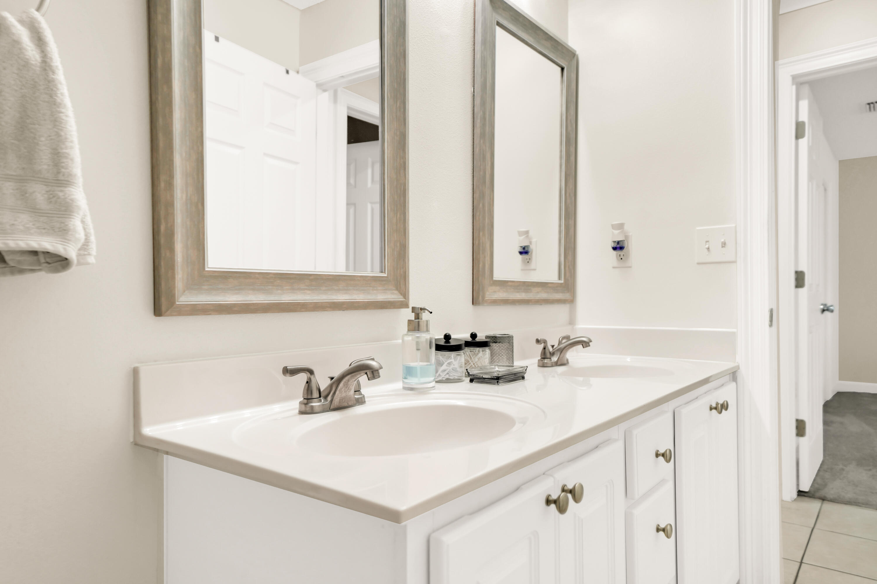 98 Point Comfort Road Mary Esther, FL 32569 - Photo 42 of 46 DSC00362