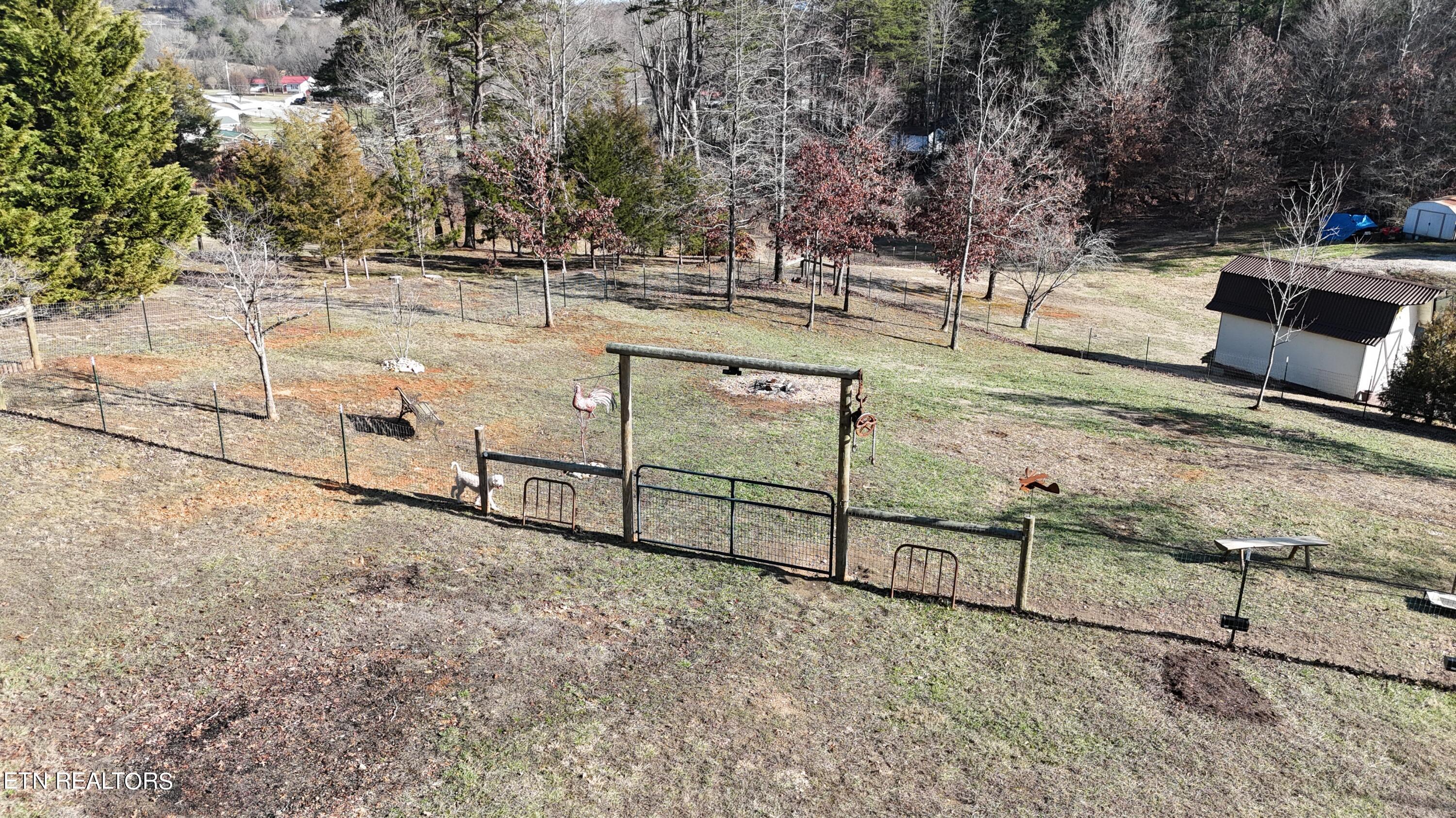 1232 Harold Patterson Road Dandridge, TN 37725 - Photo 20 of 25 1232 Harold Patterson