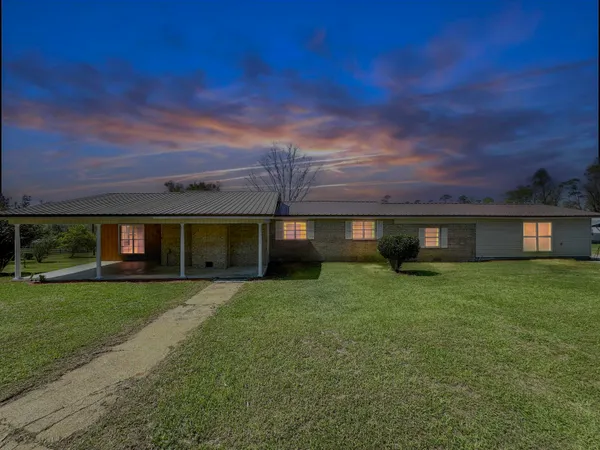 $187,500 | 2071 Gay Avenue, Sneads, FL 32460