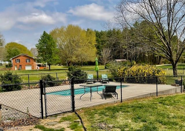 732 Sink Road Lexington, NC 27295 - Photo 2 of 49 Gallery Image 2