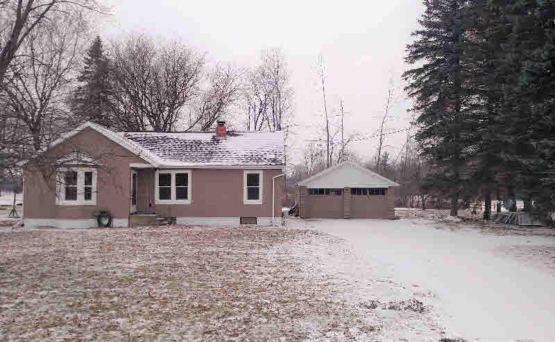 1767 North Huron Road Pinconning, MI 48650 - Photo 1 of 11