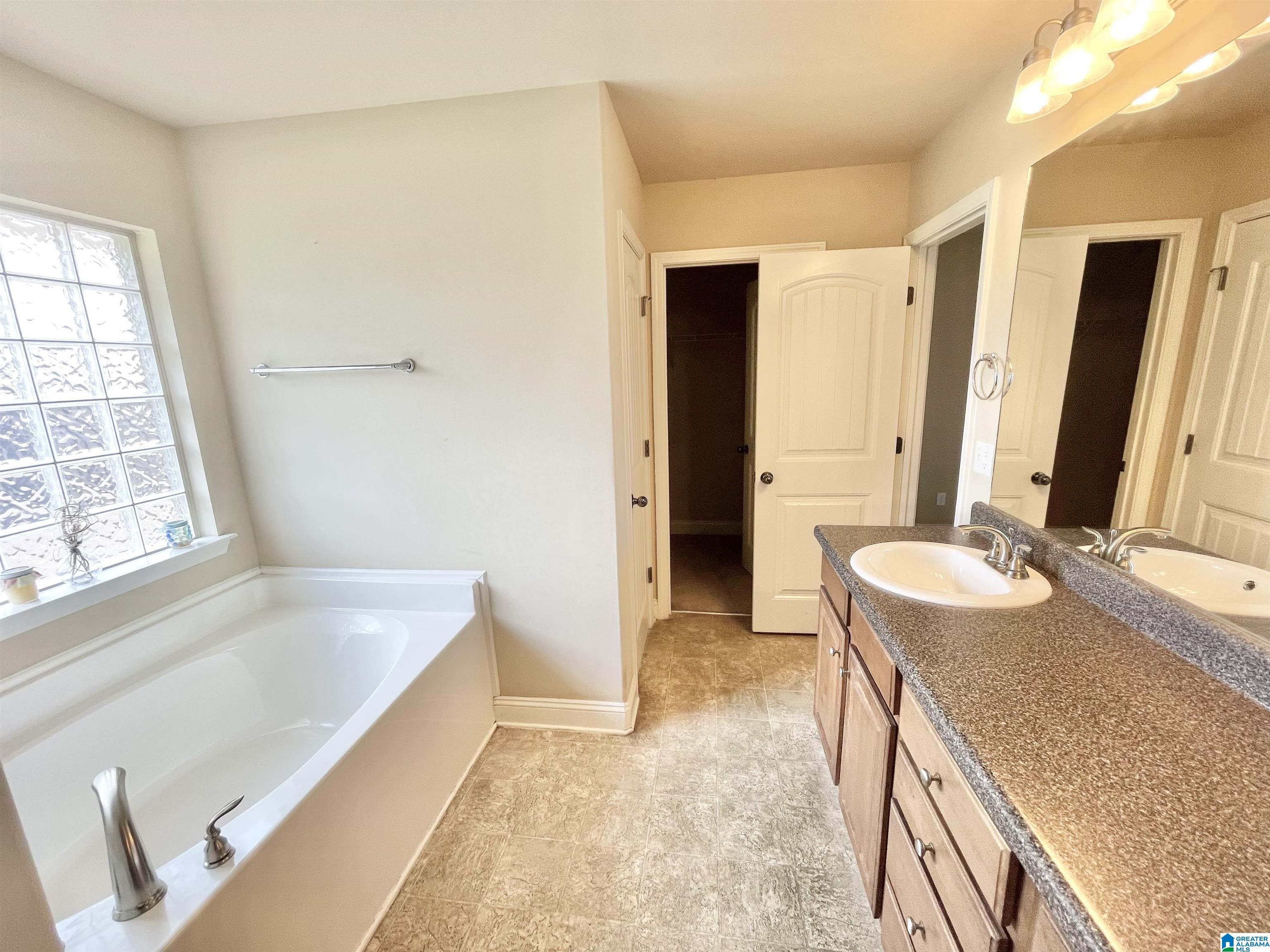 348 Tanglewood Circle Alabaster, AL 35007 - Photo 19 of 29