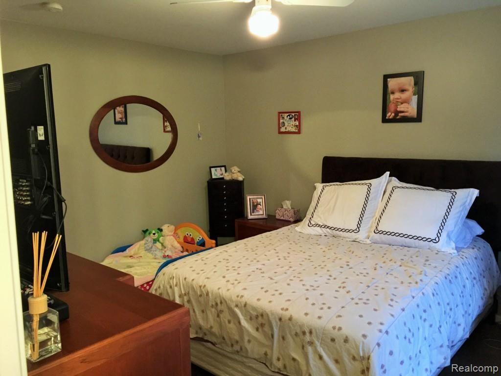 1748 Tamm Avenue Rochester Hills, MI 48309 - Photo 30 of 46