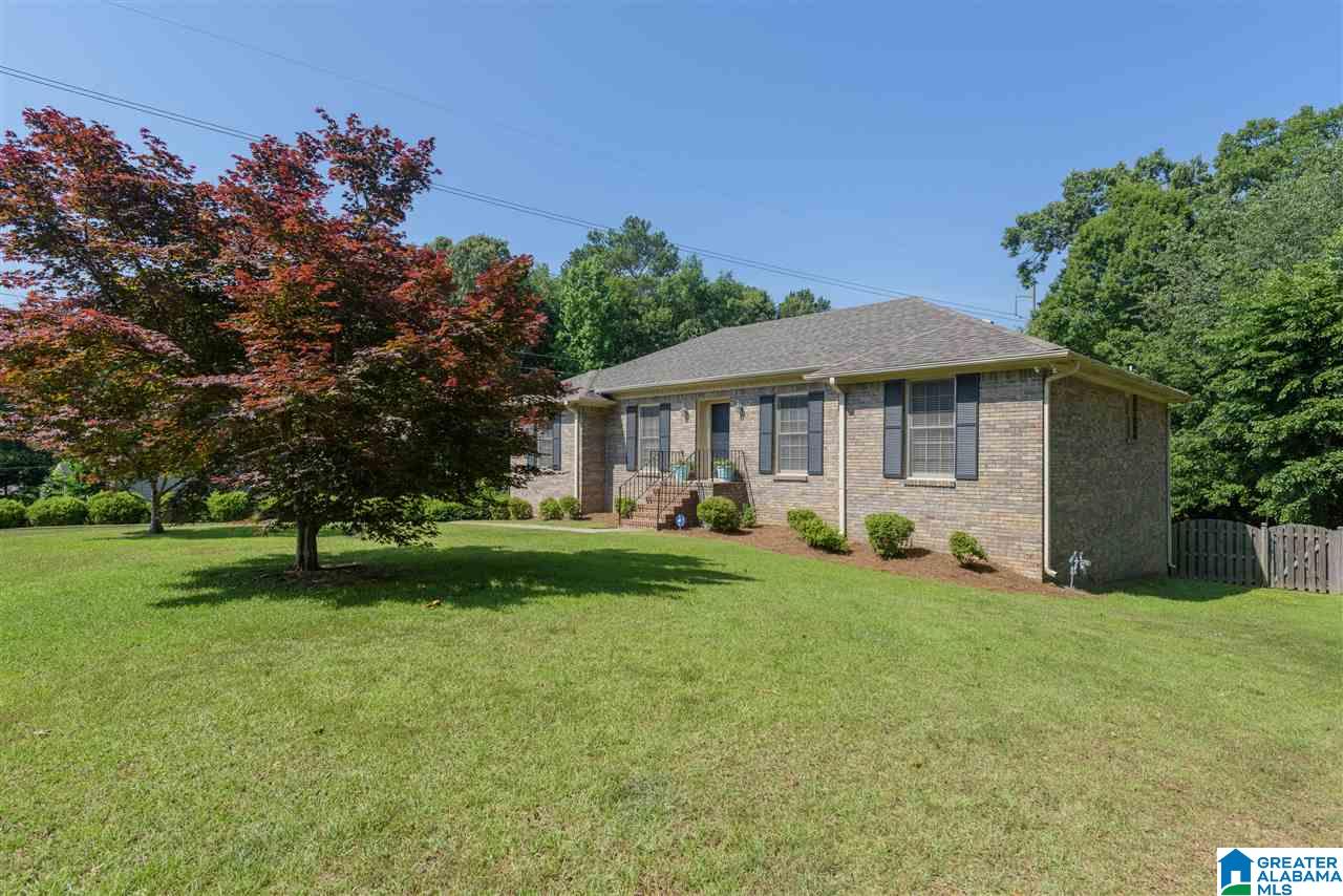 6255 Victoria Drive Pelham, AL 35124 - Photo 3 of 50