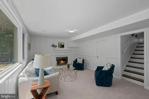$974,900 | 2954 Viewpoint Road, Alexandria, VA 22314
