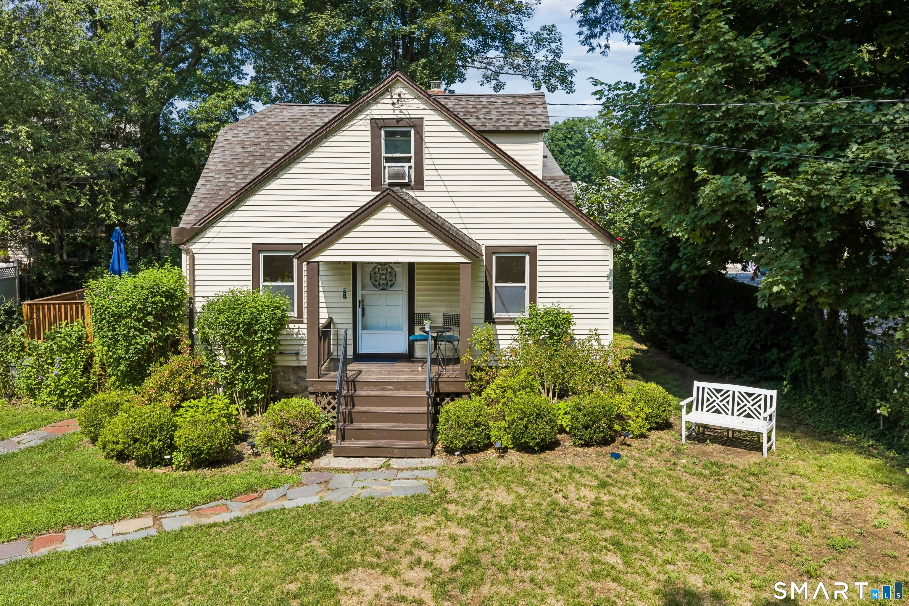 164 Belltown Road Stamford, CT 06905 - Photo 1 of 40