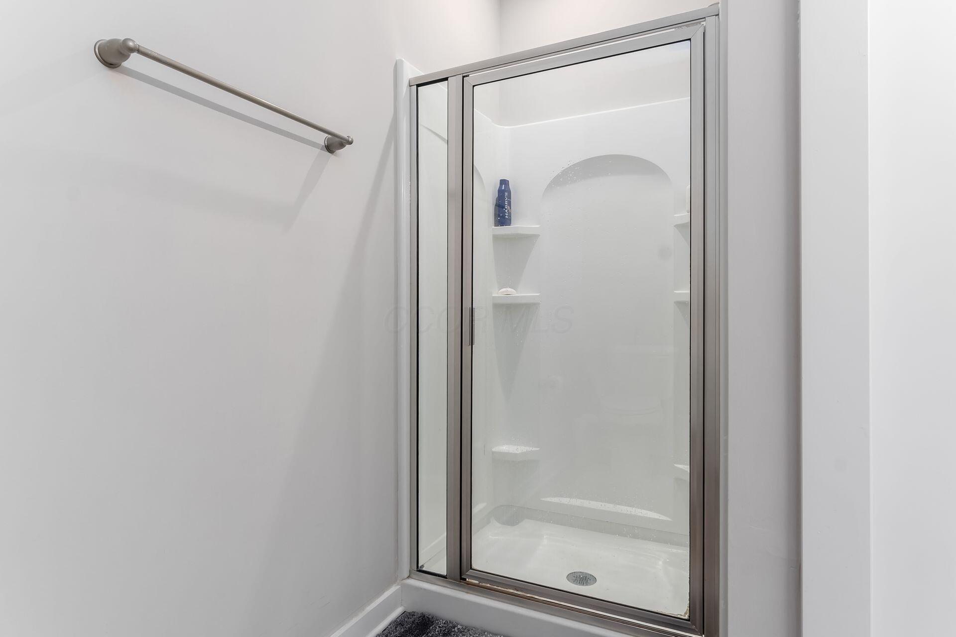 195 Lenell Loop Delaware, OH 43015 - Photo 14 of 24 En Suite Bathroom