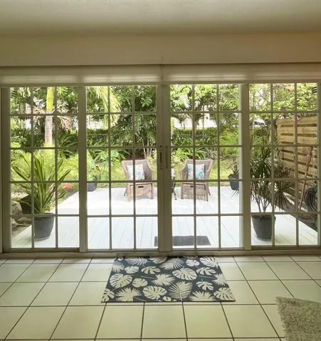 $3,500 | 266 Northeast Wavecrest Way, Boca Raton, FL 33432