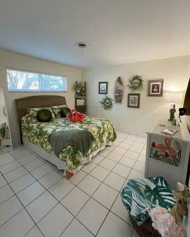 $3,500 | 266 Northeast Wavecrest Way, Boca Raton, FL 33432