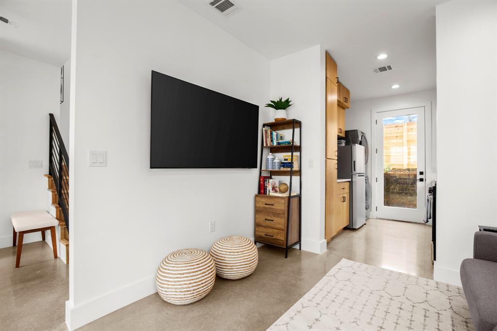 2919 East 13th Street, Unit 2 Austin, TX 78702 - Photo 9 of 24