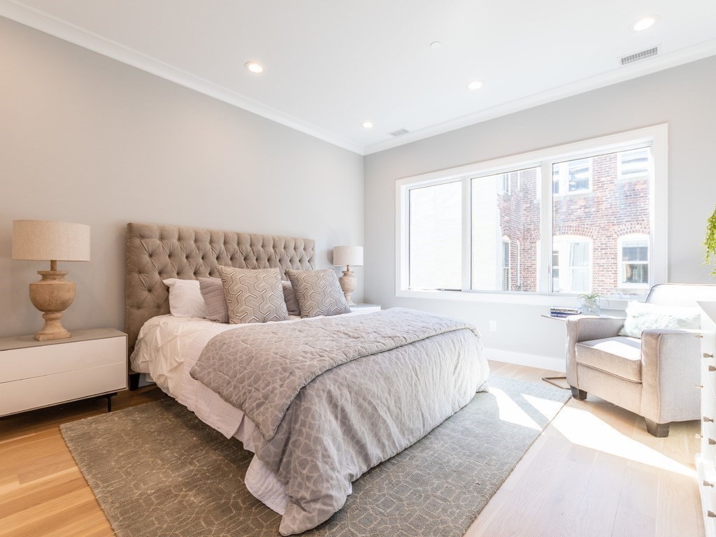 20 Fuller Street, Unit 1 Brookline, MA 02446 - Photo 16 of 39