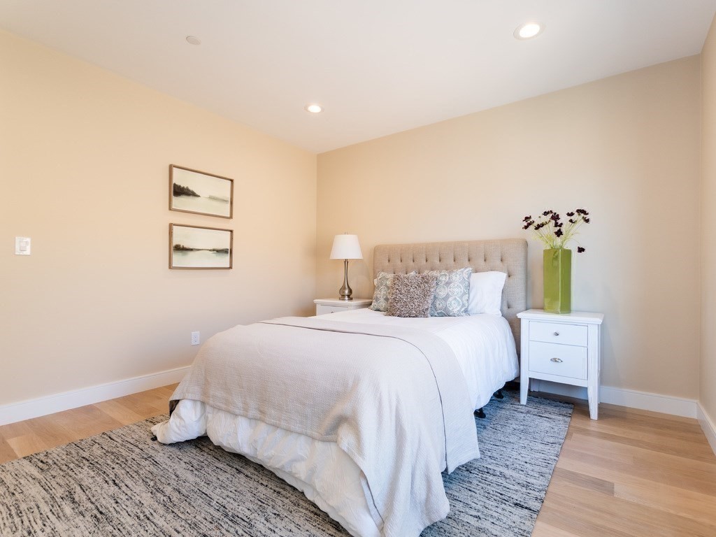 20 Fuller Street, Unit 1 Brookline, MA 02446 - Photo 24 of 39