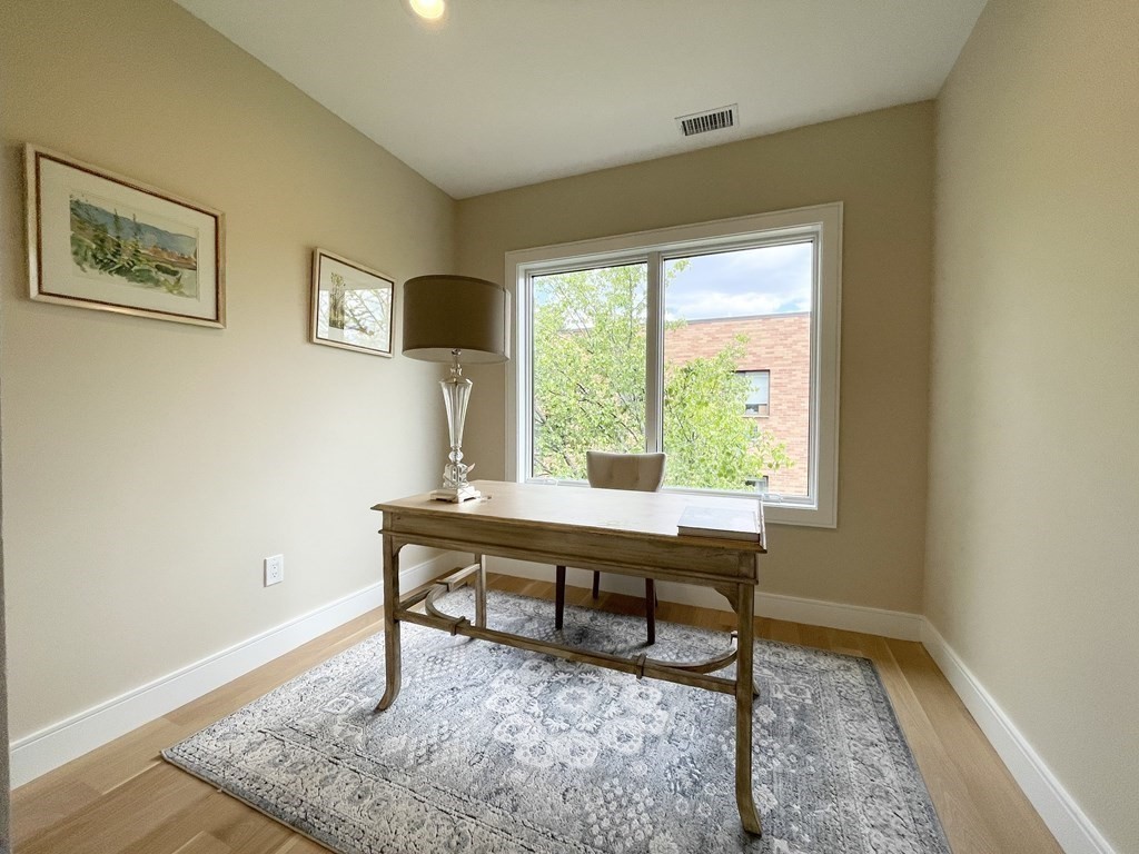 20 Fuller Street, Unit 1 Brookline, MA 02446 - Photo 28 of 39