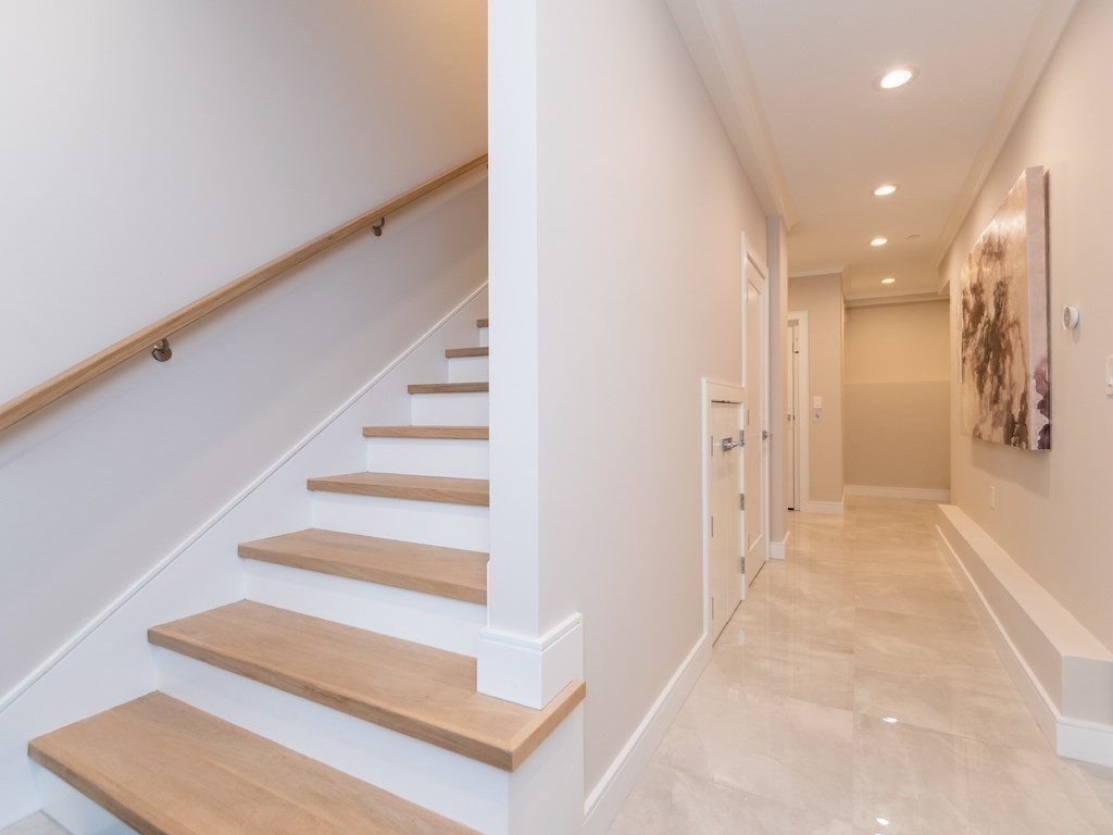 20 Fuller Street, Unit 1 Brookline, MA 02446 - Photo 35 of 39