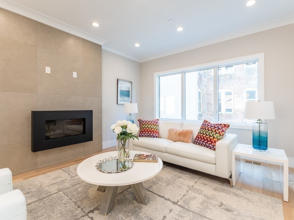 20 Fuller Street, Unit 1 Brookline, MA 02446 - Photo 6 of 39