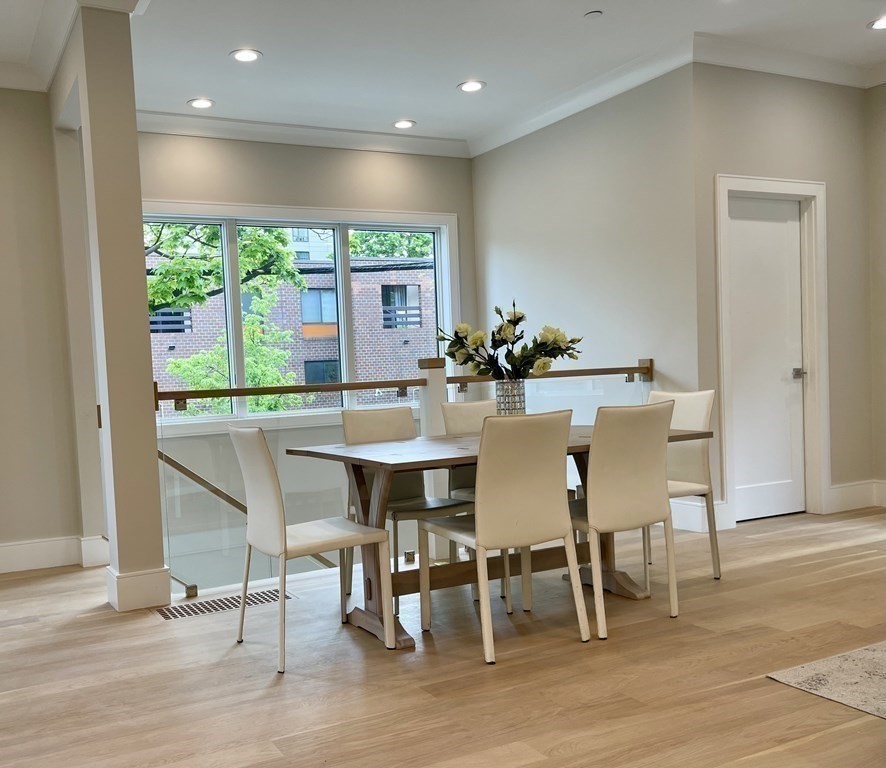 20 Fuller Street, Unit 1 Brookline, MA 02446 - Photo 9 of 39