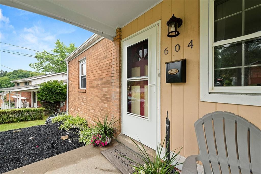 604 Idlewood Road Pittsburgh, PA 15235 - Photo 3 of 25 Gallery Image 3
