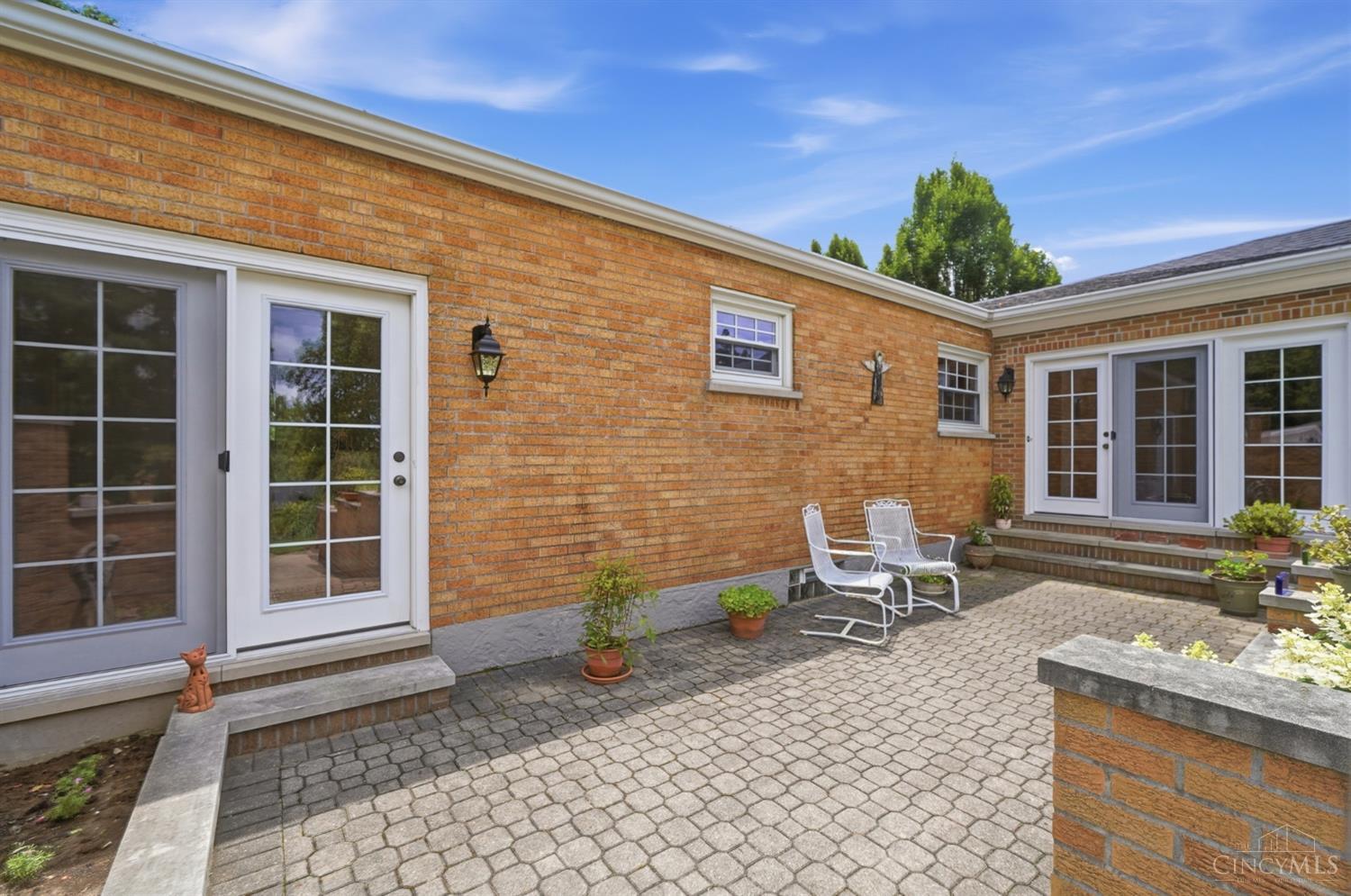 6596 Springdale Road Cincinnati, OH 45247 - Photo 52 of 81
