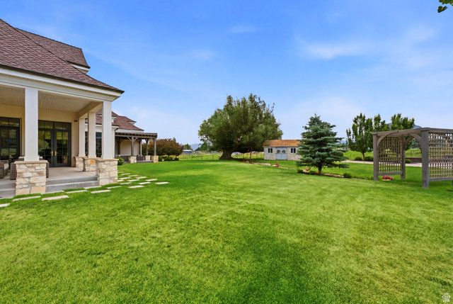 71 Farm Road Midway, UT 84049 - Photo 25 of 92 Expansive green lawn providing abundant outdoor space