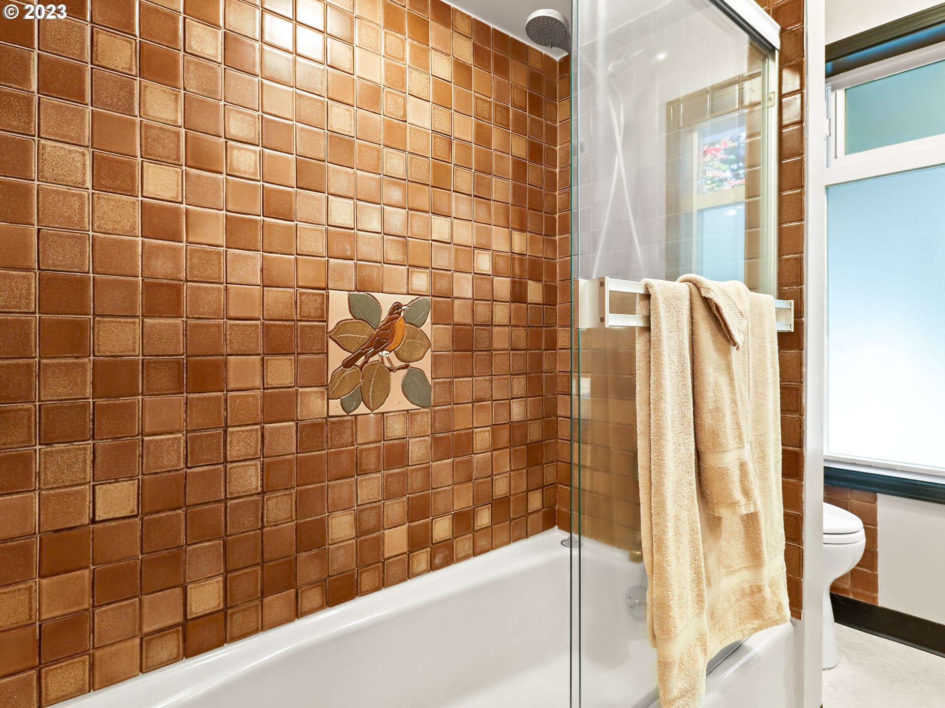 4524 Southeast 36th Place Portland, OR 97202 - Photo 20 of 41 a bathroom with a shower