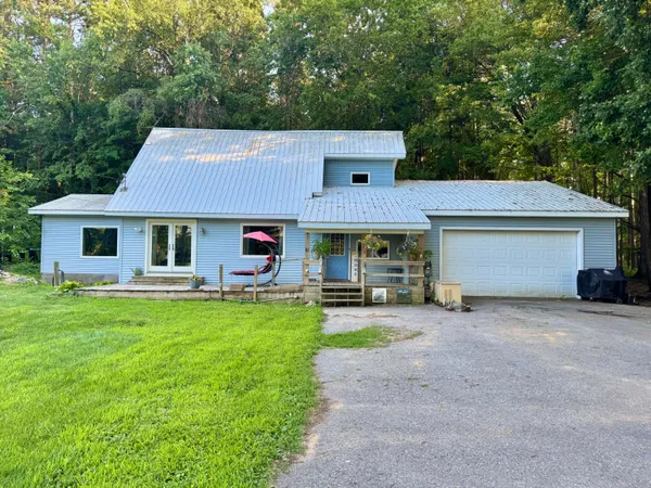 $273,000 | 9462 East Colby Road, Crystal, MI 48818