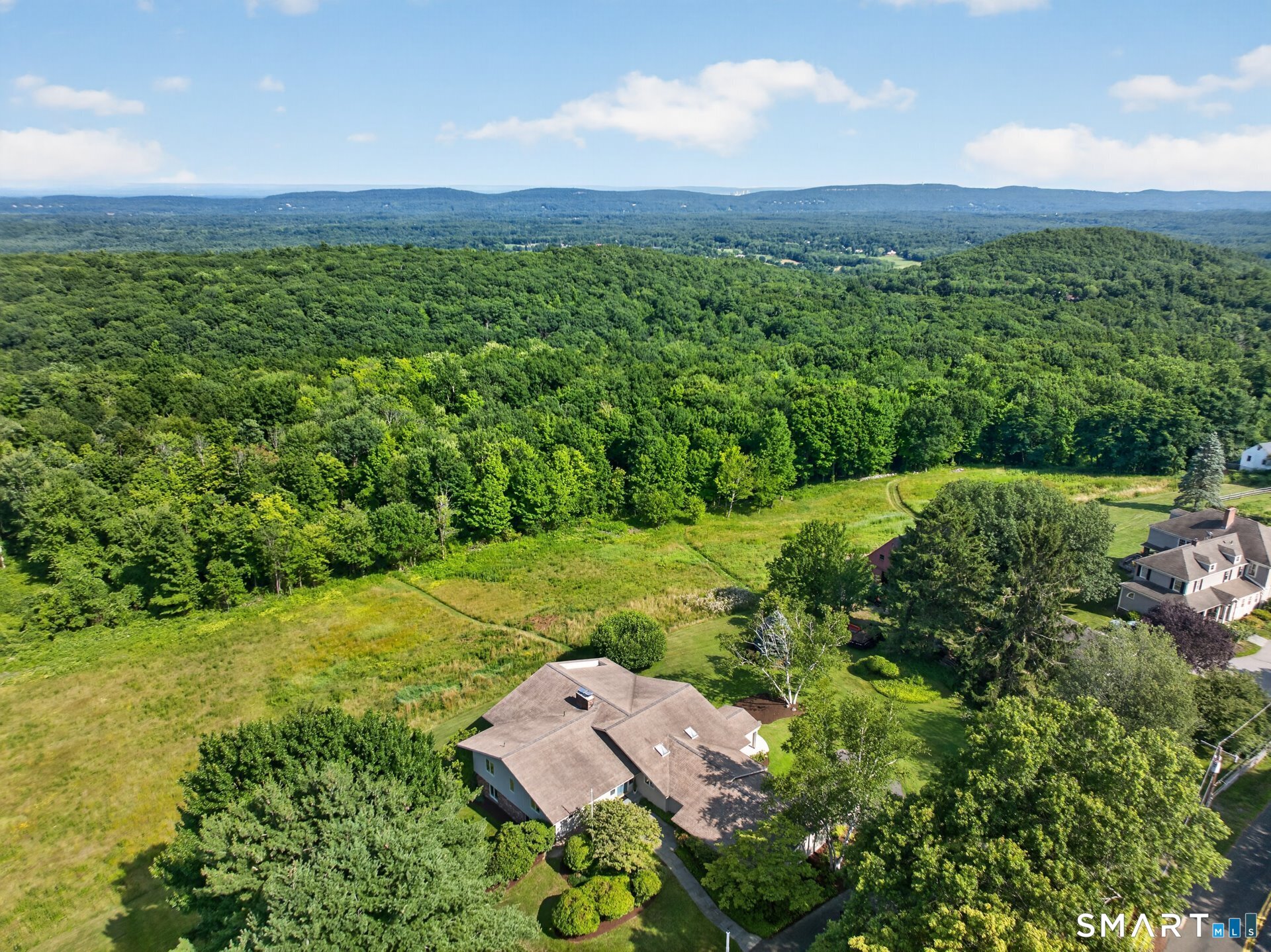 184 Westledge Road Simsbury, CT 06092 - Photo 2 of 20
