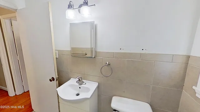 $1,800 | 134 Kenwood Avenue, Wilmington, NC 28405