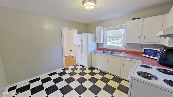 $1,650 | 134 Kenwood Avenue, Wilmington, NC 28405