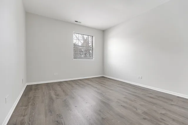 $2,000 | 46 Gant Circle, Unit A, Streamwood, IL 60107