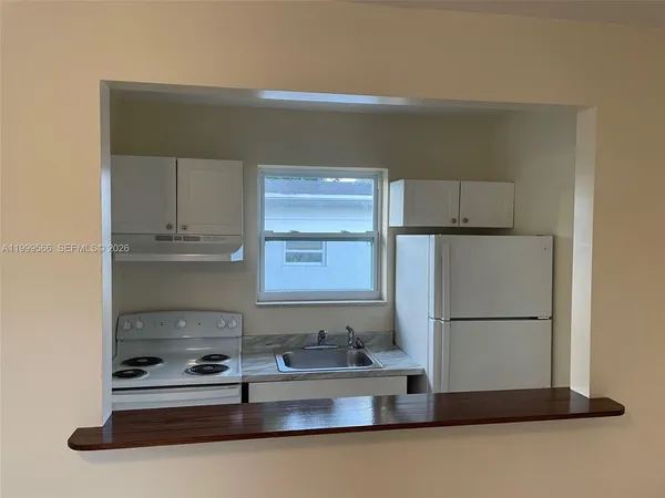 $1,400 | 1850 North 27th Avenue, Unit A, Hollywood, FL 33020