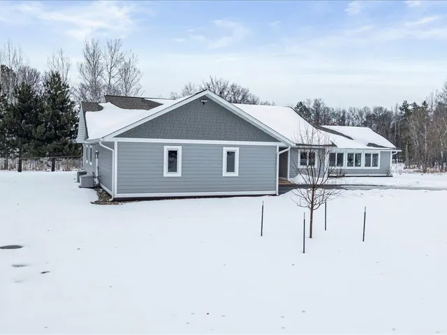 $999,900 | 12324 Sorenson Lake Road, Merrifield, MN 56465