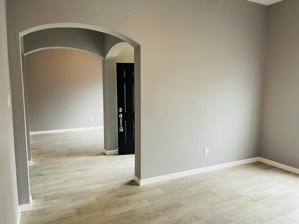 4513 Normandy Way Grand Prairie, TX 75052 - Photo 23 of 40