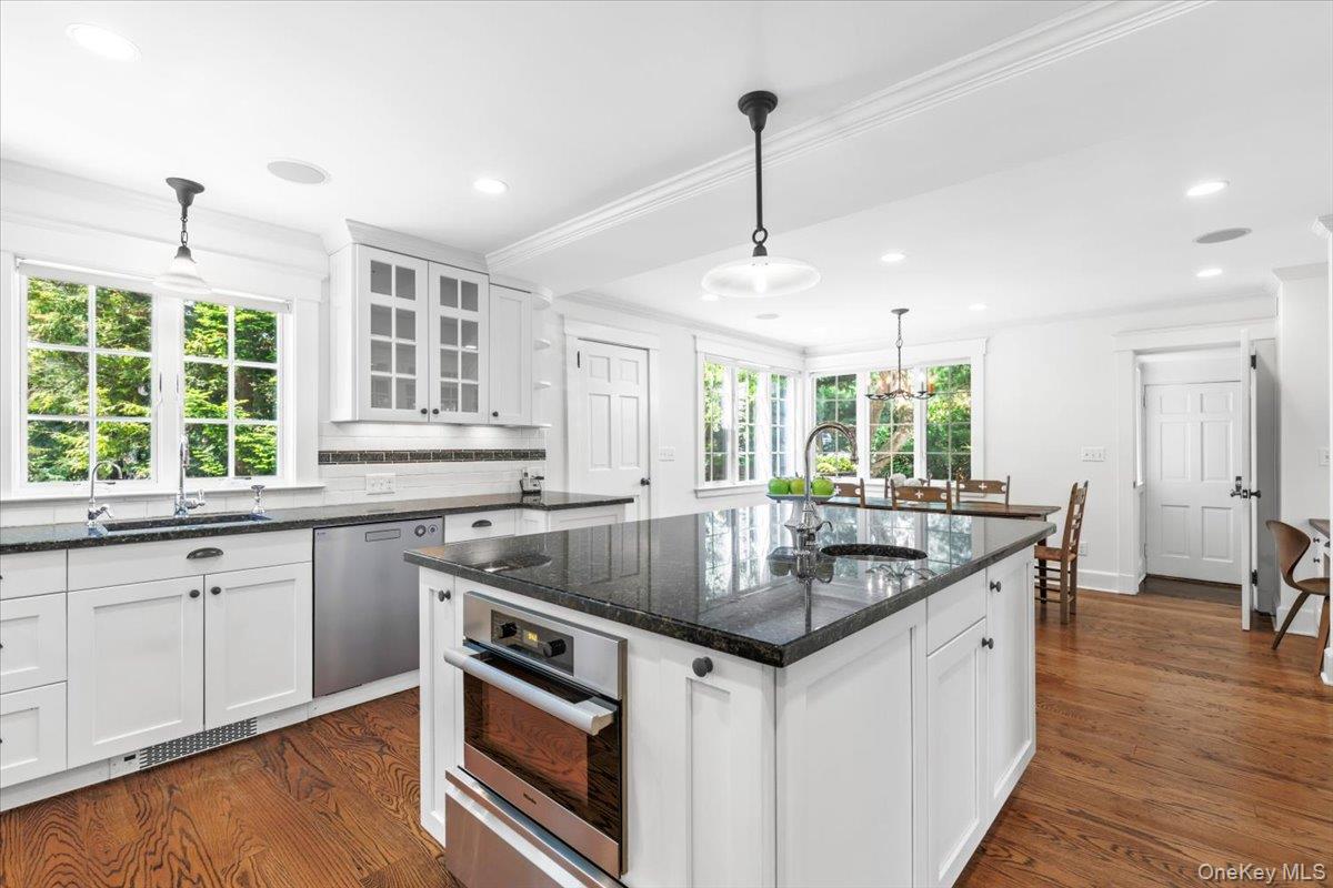 36 Intervale Place Rye, NY 10580 - Photo 17 of 41 Gourmet dinners await!